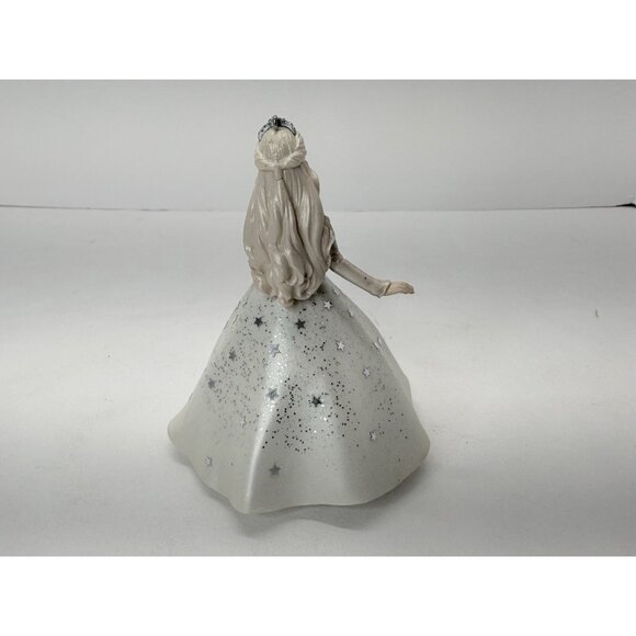 2 Hallmark Barbie Ornaments 2001 Christmas Celebration And Millennium Princess - Picture 10 of 11